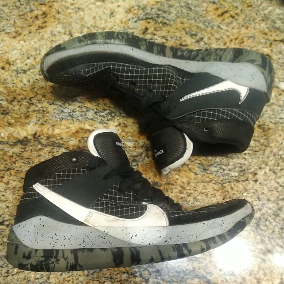 Size 8.5 - Nike KD 13 Oreo 2020 - CI9948-004 Basketball Walking - Picture 7 of 12